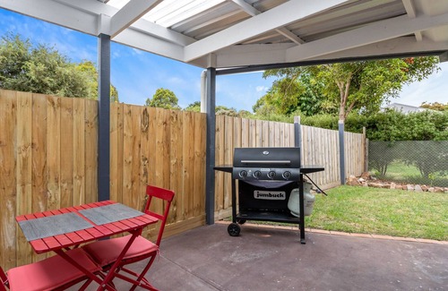 Rosebud House | Golfside Getaway 2 by Ready Set Stay