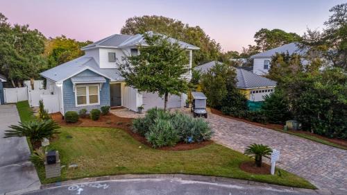 White's Gulfview House | Gone Coastal by Travel Life Vacations