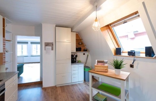 Altstadt Apartment | Gorßzügig geschnittenes 85qm Feriendomizil, Lounge Liege und Balkon, herrlicher Ausblick