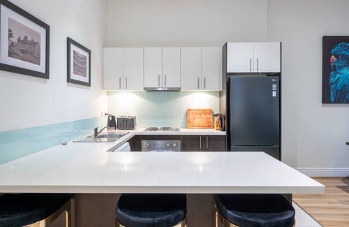 Chinatown Apartment | Gordon`s Place Entire Apartment CBD Location