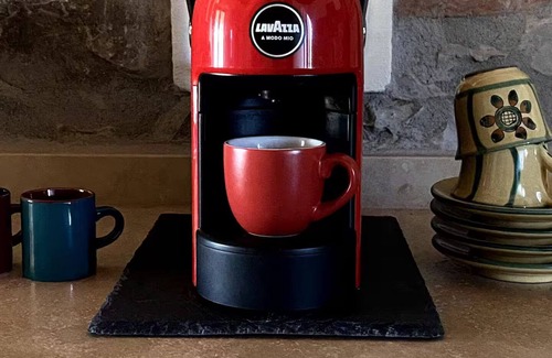 Castiglione del Lago House | Gorgeously restored tranquil farmhouse