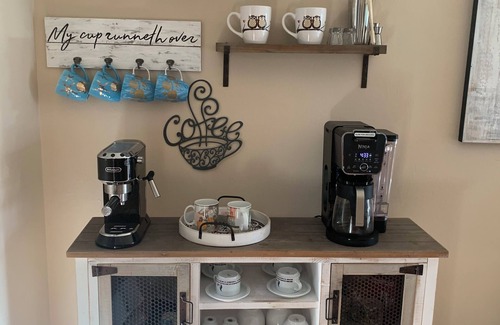 Bonita Bay Condo | Gorgeous 2-bedroom condo in lovely Bonita Springs with AC with spectacular view.