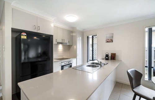 Gold Coast House | Gorgeous 4-bedroom Retreat@Hope Island