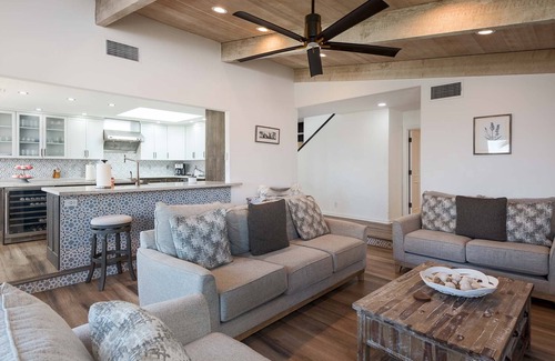 Palm Desert House | Gorgeous 6 Bed Desert Estate with Huge Pool, Game Room & Beautiful Desert Views