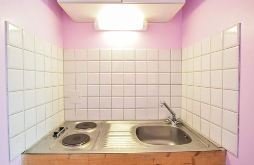 Le Mesnil-Esnard Apartment | Gorgeous apartment in Le Mesnil-Esnard