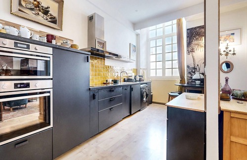 Lons-le-Saunier Apartment | Gorgeous apartment in Lons-Le-Saunier