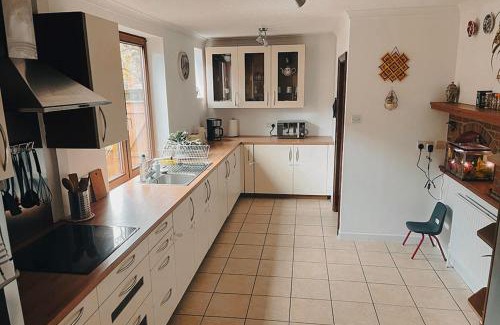 Newbury House | Gorgeous Family 3 Bedroom Home