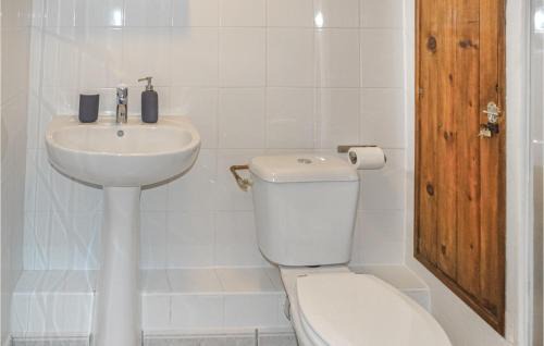 Fontevraud-l'Abbaye House | Gorgeous Home In Fontevraud L'abbaye