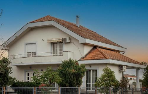 Novi Zagreb House | Gorgeous Home In Hrvatski Leskovac