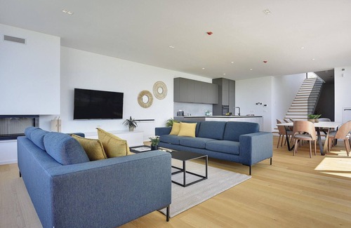 Nova Vas House | Gorgeous home in Cendaki