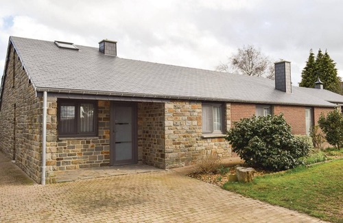 Ciney House | Gorgeous home in Ciney with WiFi