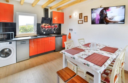 Darlowo House | Gorgeous home in Darlowo with WiFi