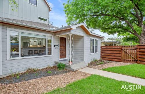 Zilker House | Gorgeous Home in Heart of Zilker with Full Kitchen