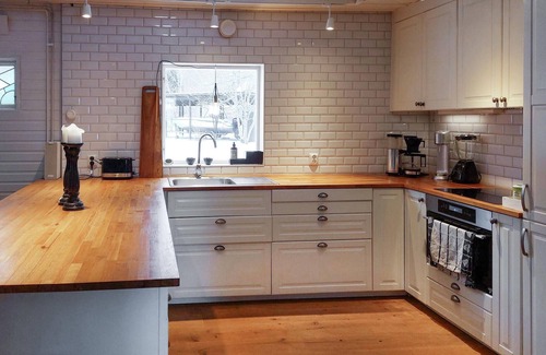 Hjarnarp House | Gorgeous home in Hjärnarp with WiFi