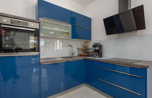 Kolan House | Gorgeous home in Mandre with WiFi