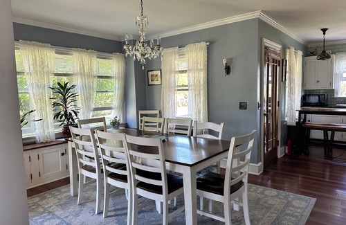 Block Island House | Gorgeous home in PRIME LOCATION- close to everything with air conditioning