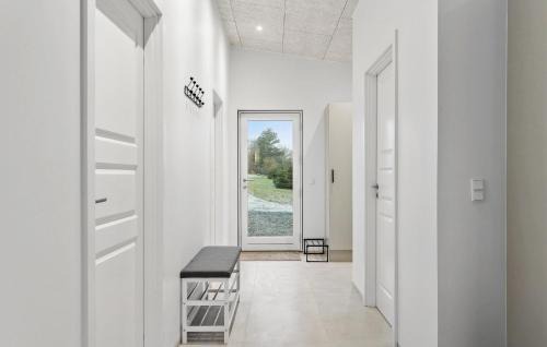 Spodsbjerg House | Gorgeous Home In Rudkøbing With Wifi