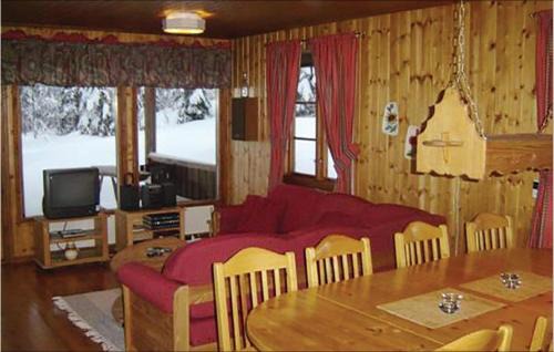 Fjatervalen House | Gorgeous Home In Särna With Kitchen