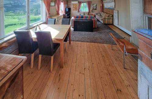 Vinslov House | Gorgeous home in Vinslöv with WiFi