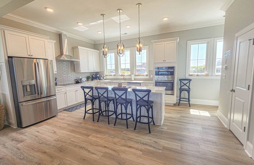 Cape Charles House | Gorgeous New 5 BDR, 4 BA Beach Home With Tower Outlook Suite!