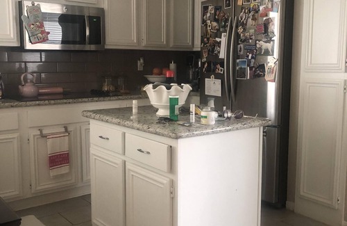 Clear Lake House | Gorgeous, Relaxing & FUN Entire House near Beach, Lake, and Kemah Waterfront