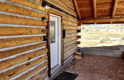 Blanding House | Gorgeous Wooden Rustic Cabin in Blanding, Utah