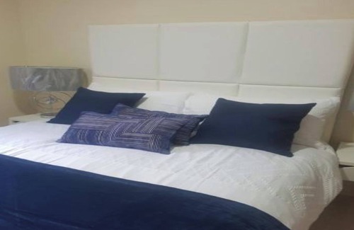 Gourock Apartment | gourock blissful apartment with 3 bedrooms