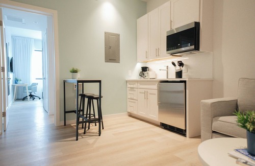 Seven Mile Beach Apartment | Governors Village Seven Mile Beach Corridor