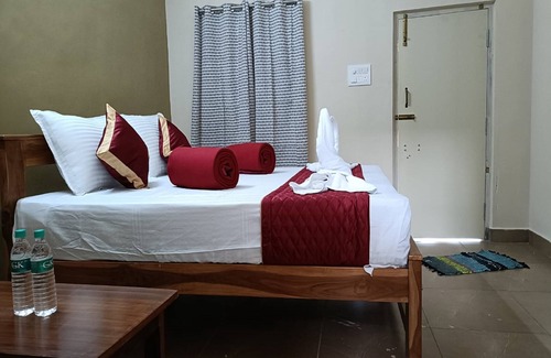 Gingee Hotel | GP Village Resort