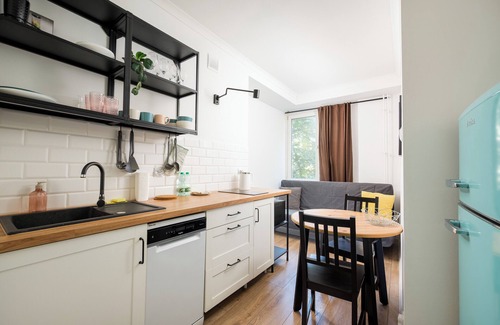 Ochota Apartment | Grójecka City Gateway Apartment