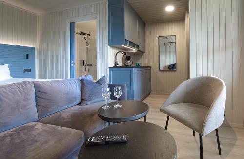 Andenes Hotel | Grønnbuene Rorbu Hotel