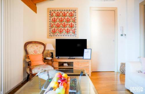 Bellano Apartment | GRABBIA 12 by Design Studio