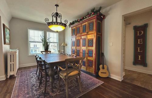 Port Washington Apartment | Grace Adventure House, Walk to Port, Shops, Beach