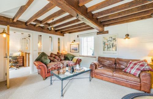 Broughton Hackett House | Grafton Mill