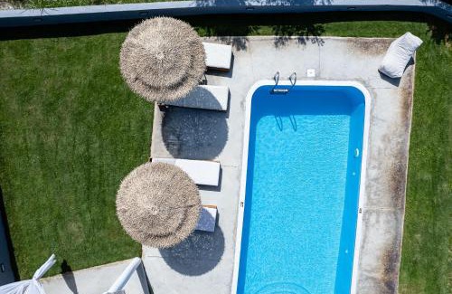 Adelianos Kampos Villa | Gramvella Resort