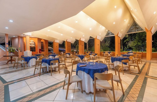 Santa Cruz Mulua Hotel | Gran Karmel Hotel