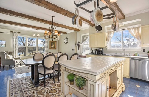Middleburg House | Grand 9BR Provenance Manor Ideal for Gatherings