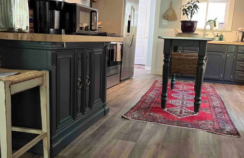 Paonia House | Grand Casa in the heart of downtown Paonia!