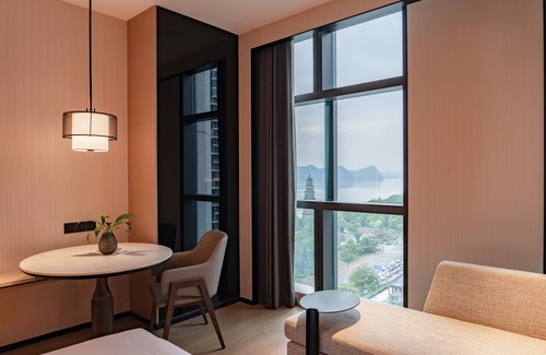 Wujiagang Qu Hotel | Grand Mercure Yichang Waitan