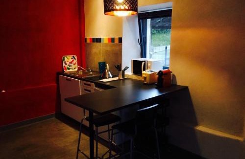 Venon Apartment | Grand studio au calme à la campagne, tout prés de la ville !