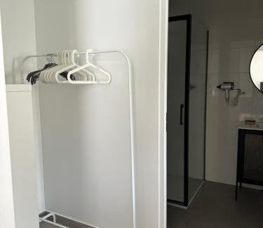 Sevran Apartment | Grand Studio WiFi rapide RER B