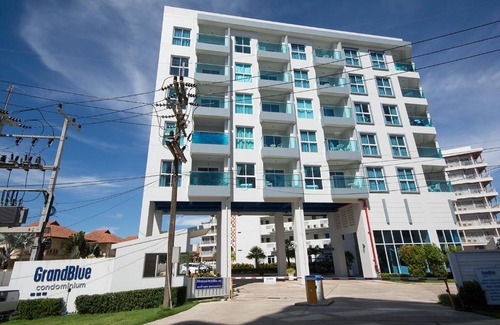 Kram Apartment | Grandblue Condo by malai