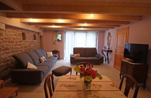 Taintrux House | Grande Ferme Rénovée avec Jardin, Terrasse et Sentiers à Proximité - Vosges - FR-1-589-232