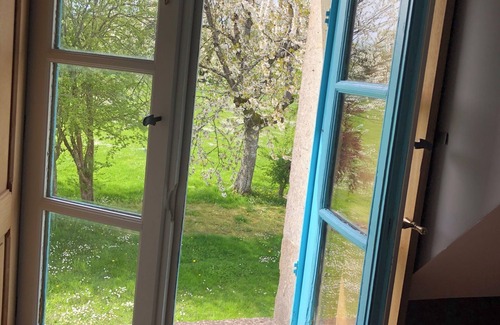 Saint-Mard-de-Reno House | Grande Maison Familiale au Calme