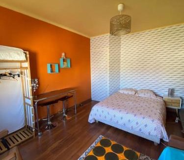 Landeronde House | Grande maison familiale spacieuse , agréable et calme