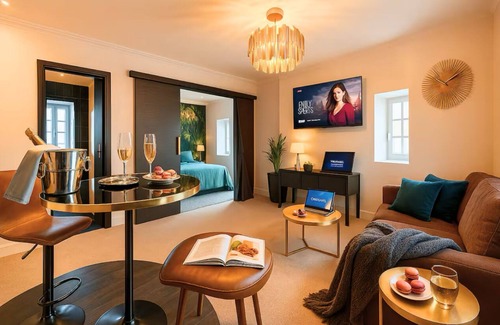 Tullins Apartment | Grande Suite Chalereuse au Coeur de Tullins