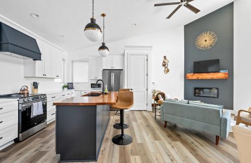 Williamstown House | Grant's Point Lake House