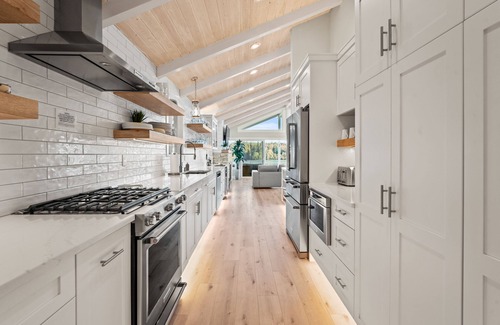 Grapeview House | Grapeview- Luxury Waterfront Home w/Hot Tub