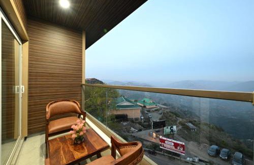 Fagu Bed & Breakfast | Gray Roof 3-BR Attic By Humble Stay