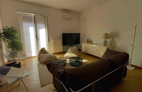 Erba Apartment | Grazioso appartamento vicino al Lago di Como